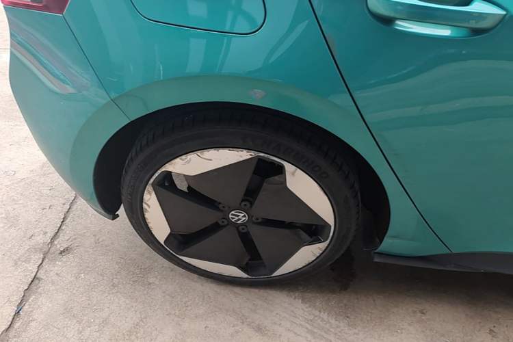 Used Volkswagen ID.3 2021 Pro Smart Edition Right Rear Wheel Hub