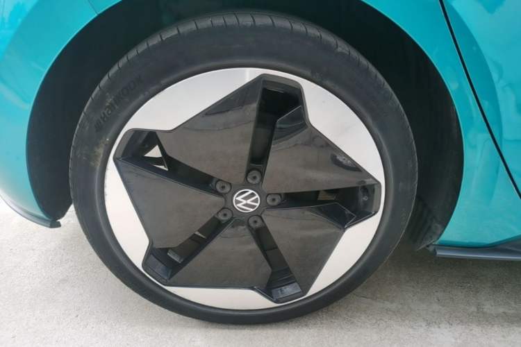 Used Volkswagen ID.3 2021 Pro Smart Edition Right Rear Wheel Hub