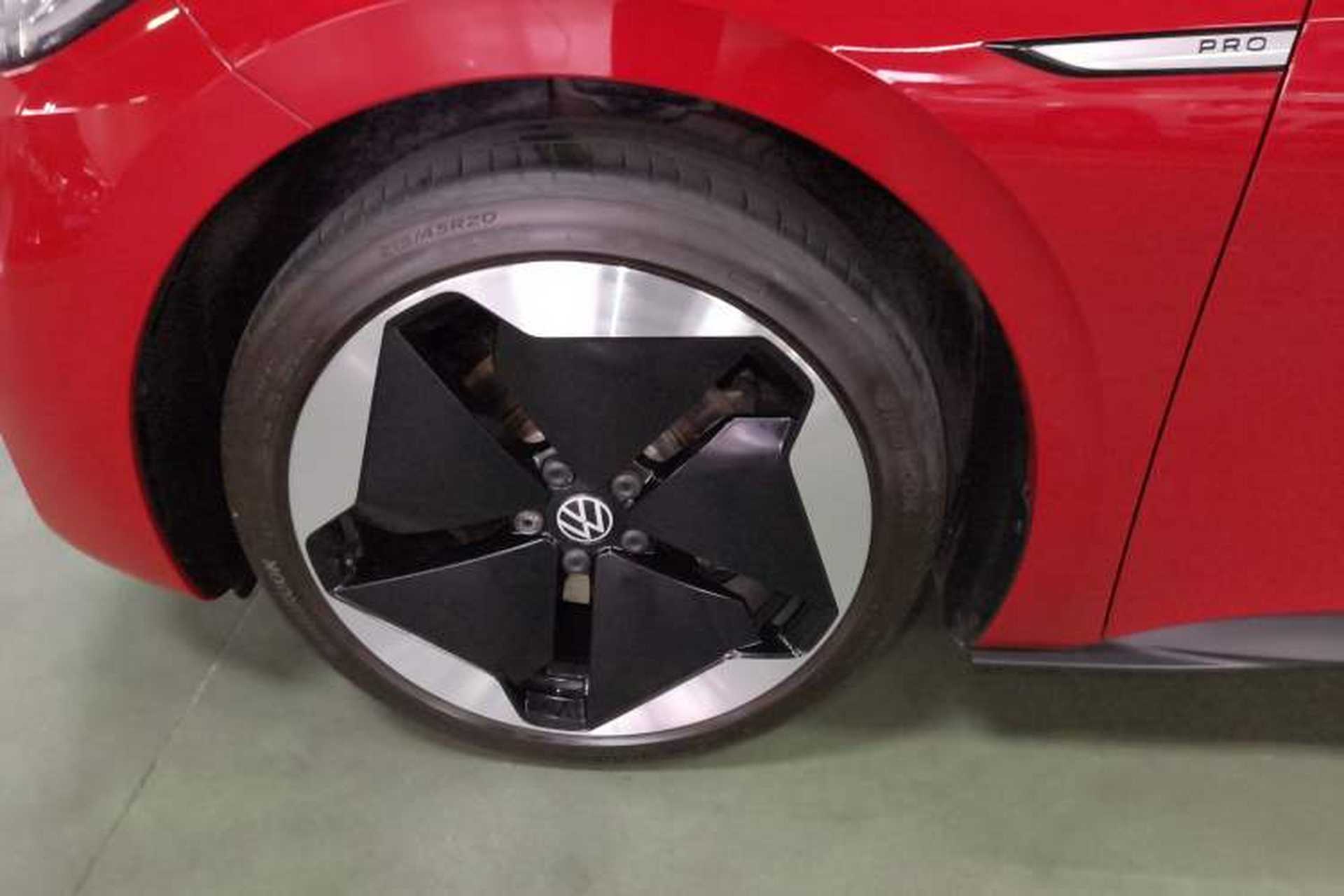 Used Volkswagen ID.3 2021 Pro Smart Edition Left Front Wheel Hub