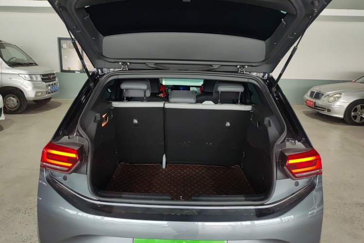 Used Volkswagen ID.3 2021 Pro Smart Edition Trunk