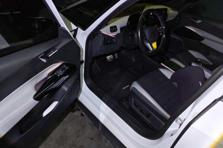 Used Volkswagen ID.3 2021 Pro Smart Edition Driver Seat