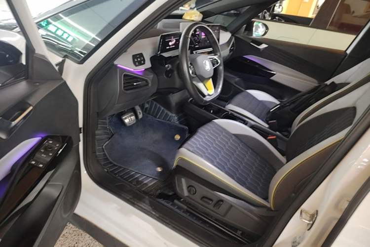 Used Volkswagen ID.3 2021 Pro Smart Edition Driver Seat