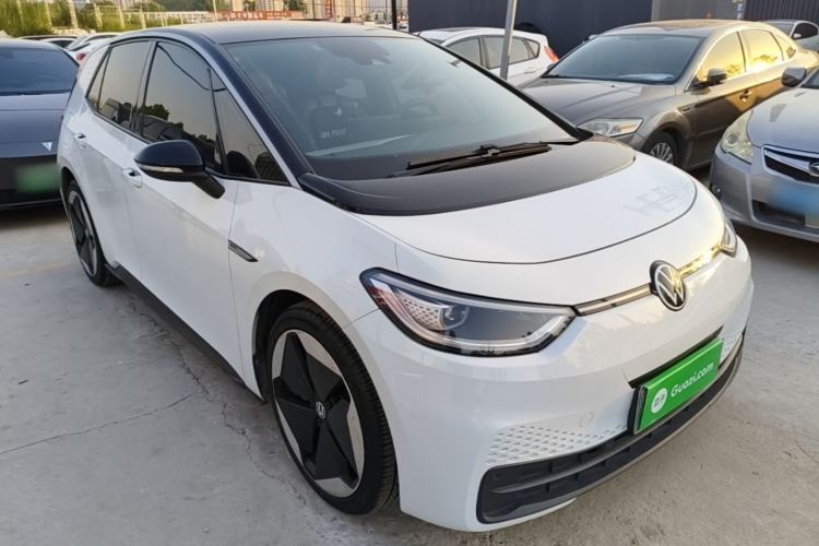Used Volkswagen ID.3 2021 Pro Smart Edition Front Right 45 Deg