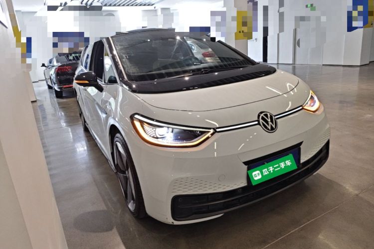 Used Volkswagen ID.3 2021 Pro Smart Edition Front Right 45 Deg
