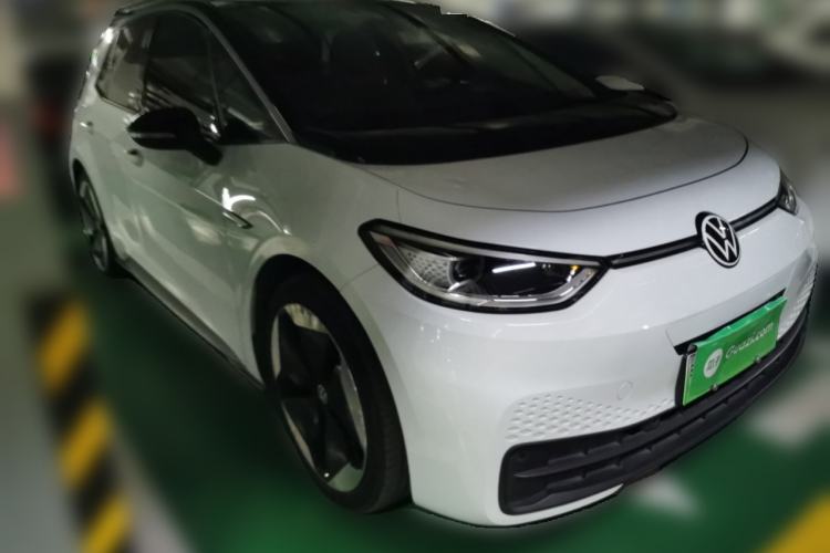 Used Volkswagen ID.3 2021 Pro Smart Edition Front Right 45 Deg