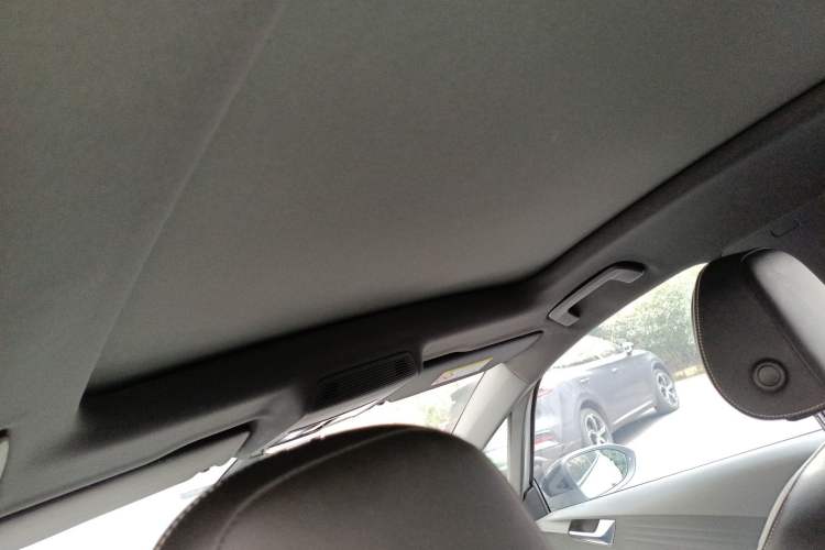 Used Volkswagen ID.3 2021 Pro Smart Edition Headliner