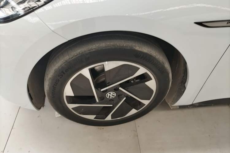 Used Volkswagen ID.3 2021 Pure Edition Left Front Wheel Hub