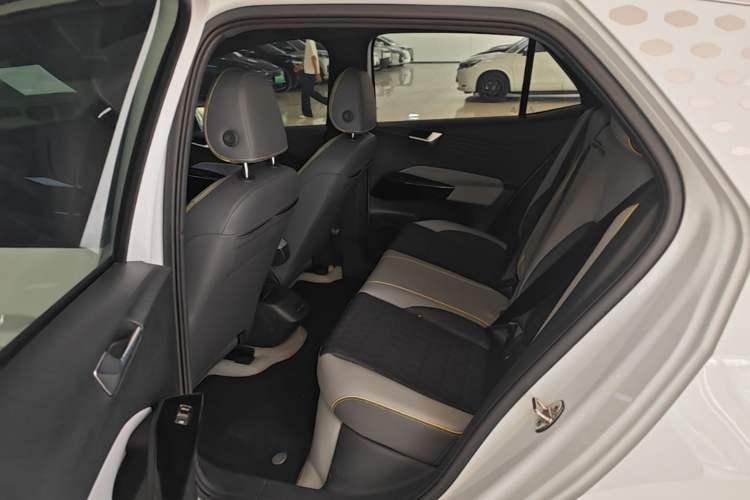 Used Volkswagen ID.3 2021 Pro Smart Edition Left Rear Seat