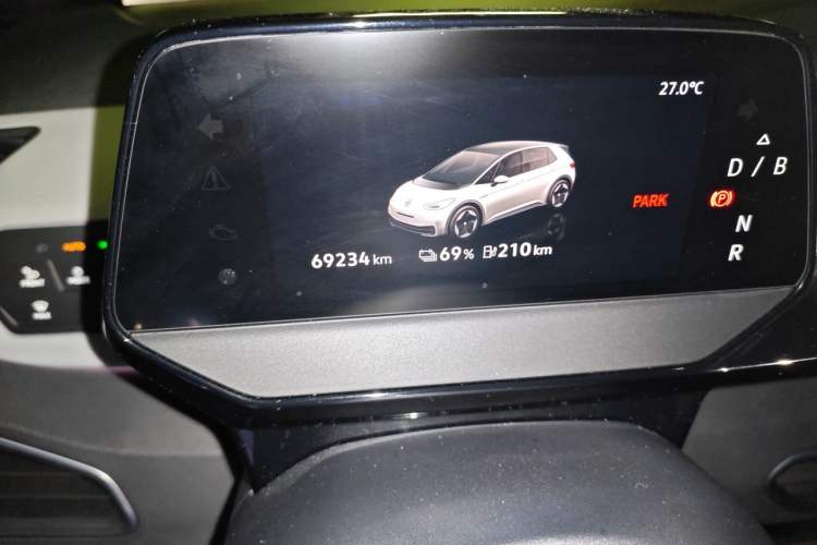 Used Volkswagen ID.3 2021 Pro Smart Edition Odometer Close Up