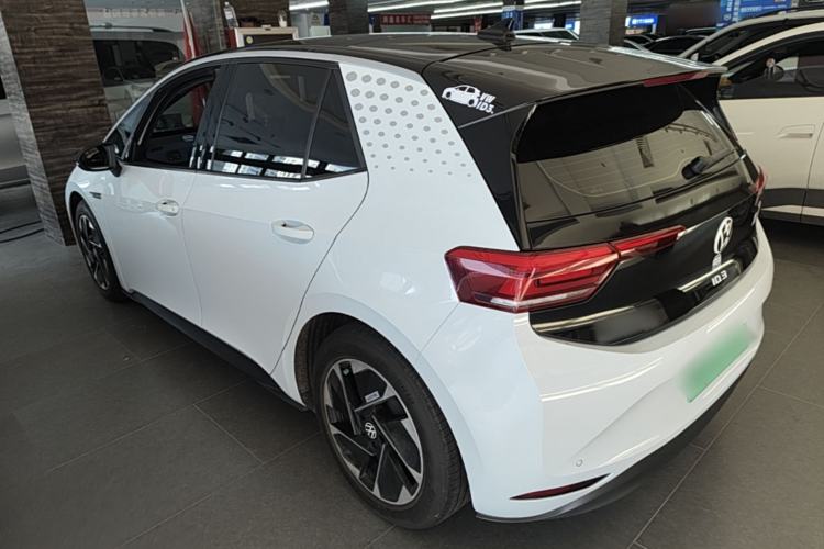 Used Volkswagen ID.3 2021 Pure Edition Rear Left 45 Deg