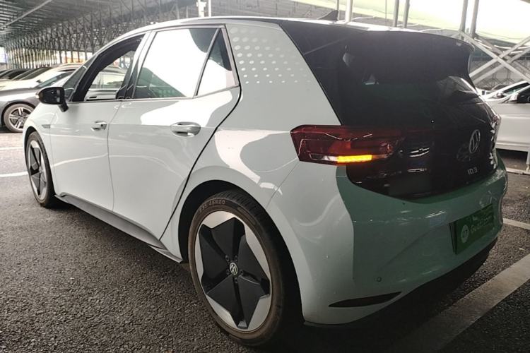 Used Volkswagen ID.3 2021 Pro Smart Edition Rear Left 45 Deg