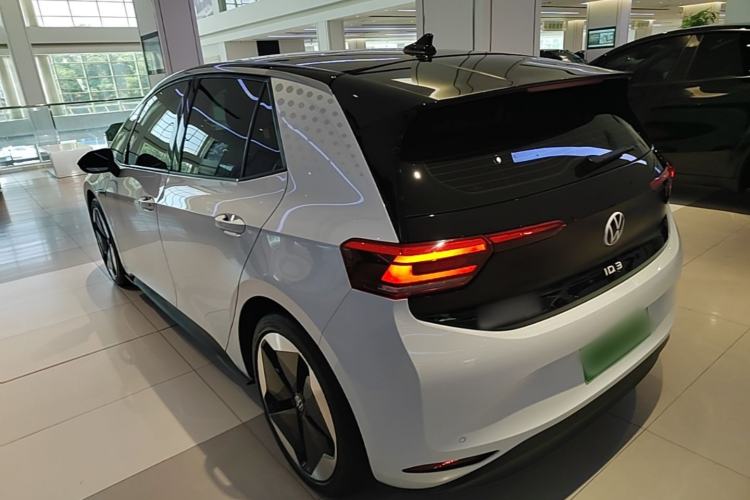Used Volkswagen ID.3 2021 Pro Smart Edition Rear Left 45 Deg