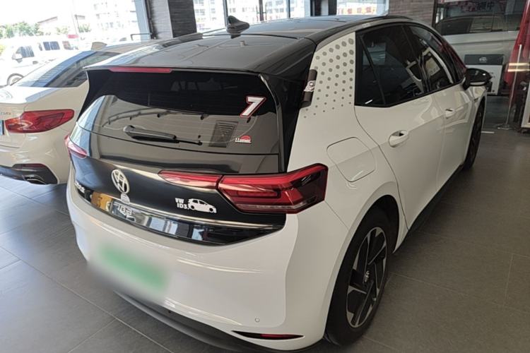 Used Volkswagen ID.3 2021 Pure Edition Rear Right 45 Deg