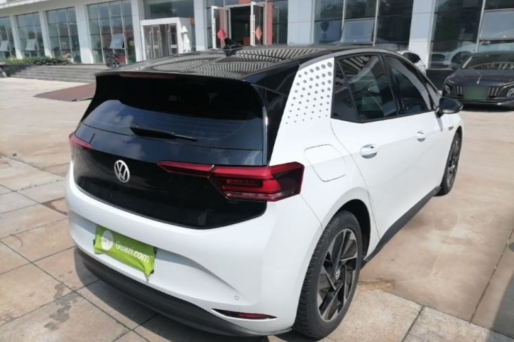 Used Volkswagen ID.3 2021 Pure Edition Rear Right 45 Deg