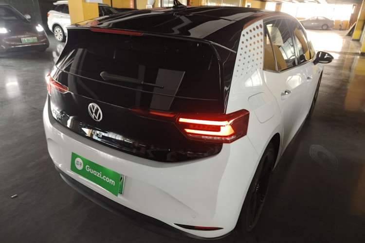 Used Volkswagen ID.3 2021 1st Edition ID. First Impression Edition Rear Right 45 Deg