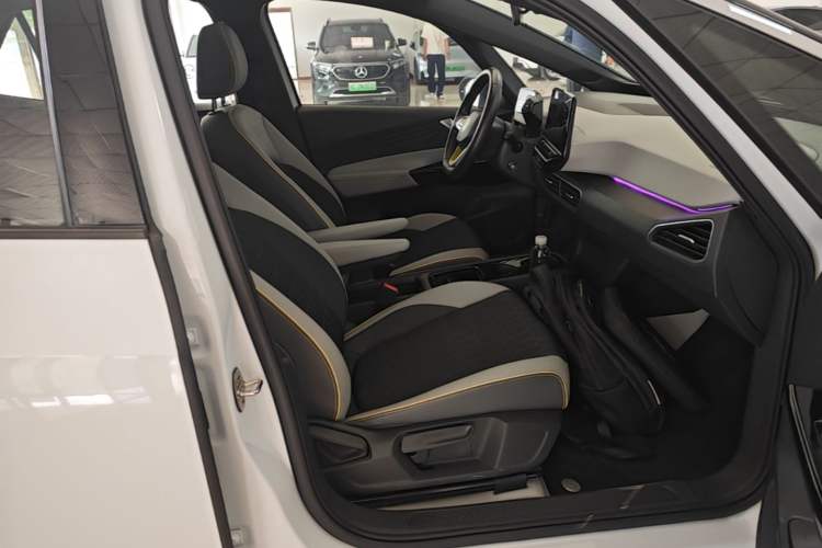 Used Volkswagen ID.3 2021 Pro Smart Edition Right Front Seat