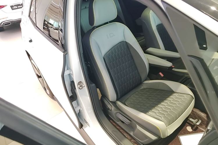 Used Volkswagen ID.3 2021 Pro Smart Edition Right Front Seat