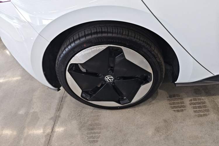 Used Volkswagen ID.3 2021 Pro Smart Edition Right Rear Wheel Hub