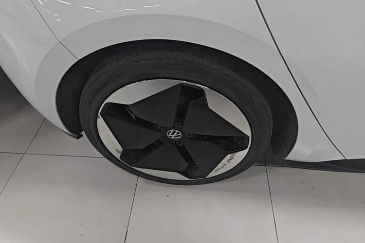 Used Volkswagen ID.3 2021 Pro Smart Edition Right Rear Wheel Hub