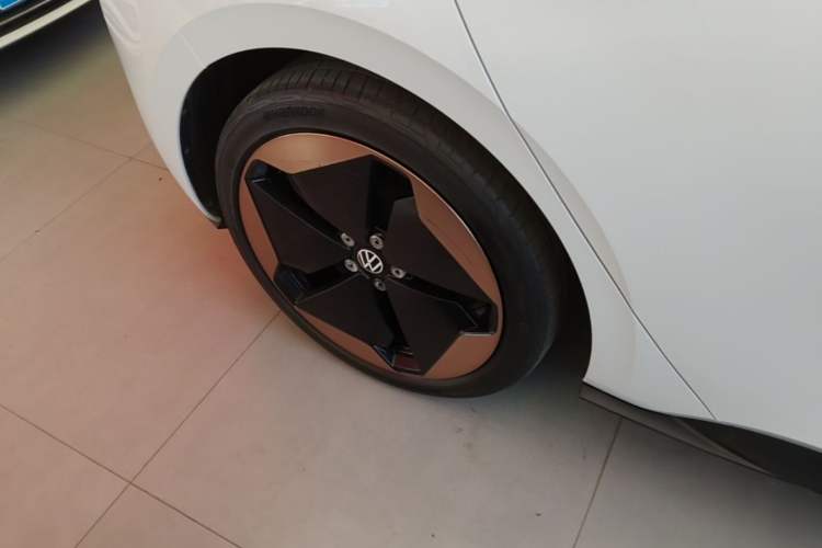 Used Volkswagen ID.3 2021 1st Edition ID. First Impression Edition Right Rear Wheel Hub