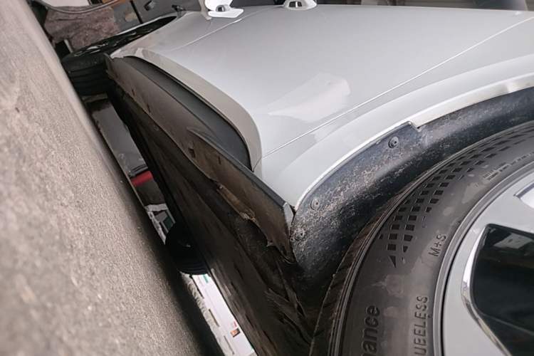 Used Volkswagen ID.3 2021 Pure Edition Right Side Sill