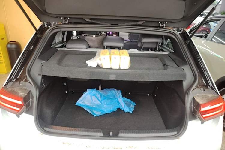 Used Volkswagen ID.3 2021 Pro Smart Edition Trunk