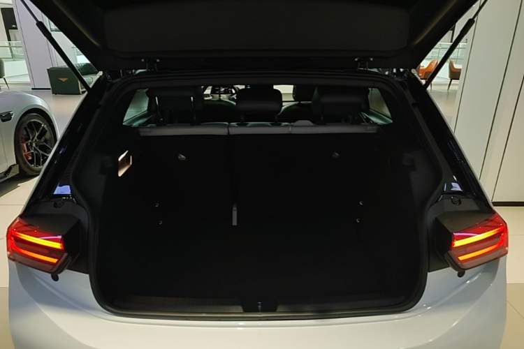 Used Volkswagen ID.3 2021 Pro Smart Edition Trunk