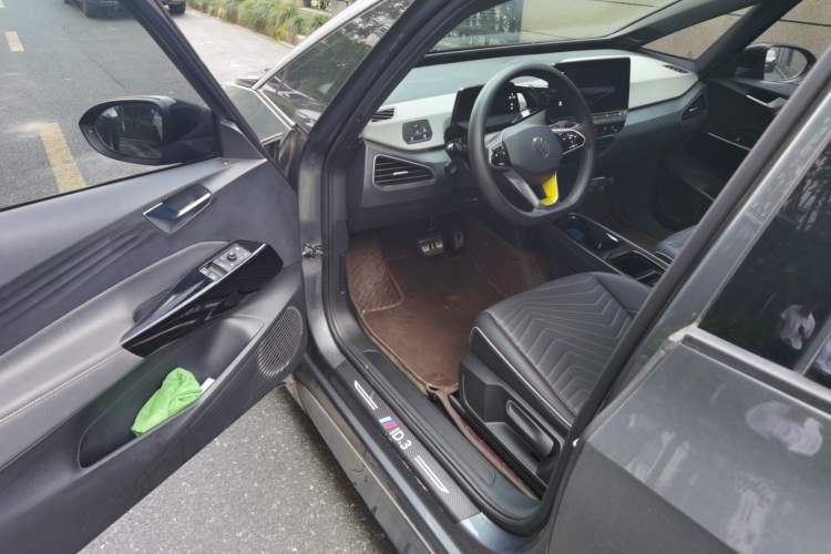 Used Volkswagen ID.3 2022 Pure Edition Driver Seat