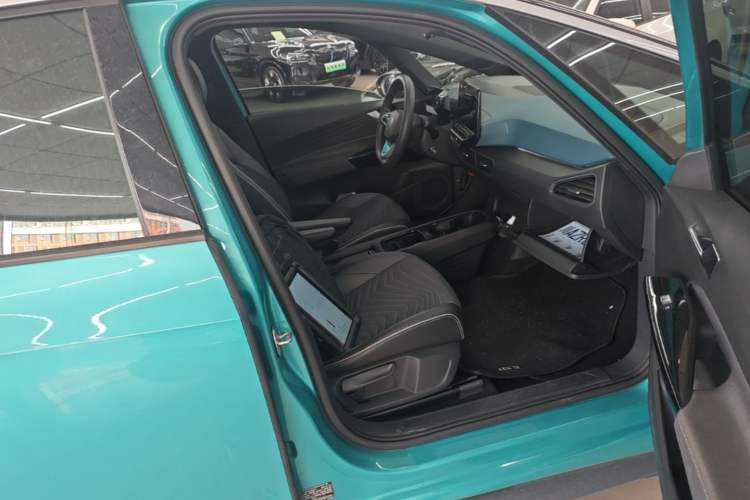 Used Volkswagen ID.3 2022 Pure Edition Right Front Seat