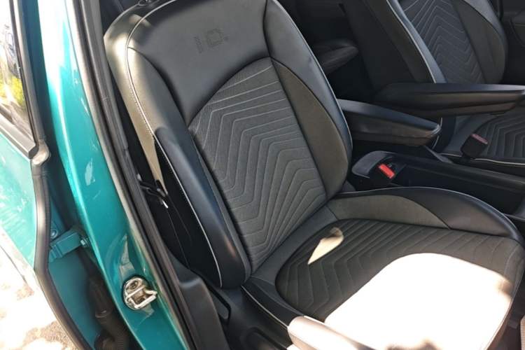 Used Volkswagen ID.3 2022 Active Pure Intelligent Enjoyment Edition Right Front Seat