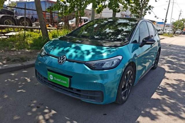 Volkswagen ID.3 2022 Active Pure Intelligent Enjoyment Edition مستعملة