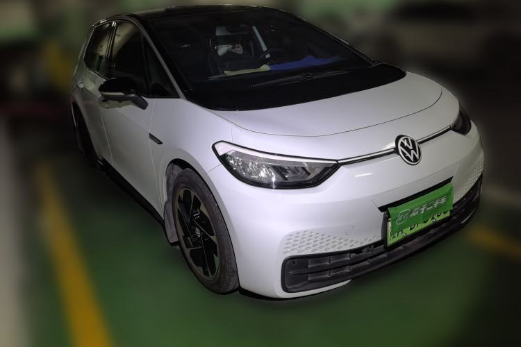 Used Volkswagen ID.3 2022 Active Pure Intelligent Enjoyment Edition Front Right 45 Deg
