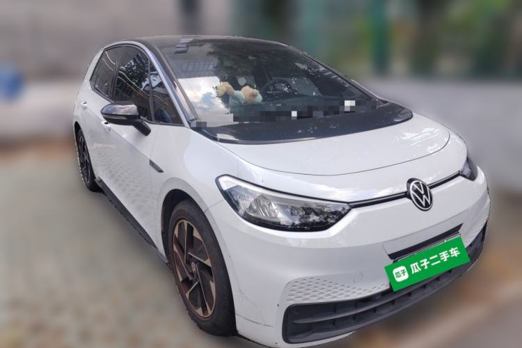 Used Volkswagen ID.3 2022 Active Pure Intelligent Enjoyment Edition Front Right 45 Deg