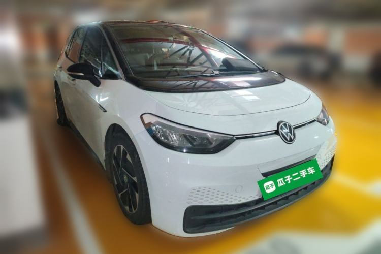 Used Volkswagen ID.3 2022 Active Pure Intelligent Enjoyment Edition Front Right 45 Deg