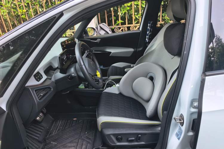 Used Volkswagen ID.3 2022 Pro Smart Edition Left Front Seat