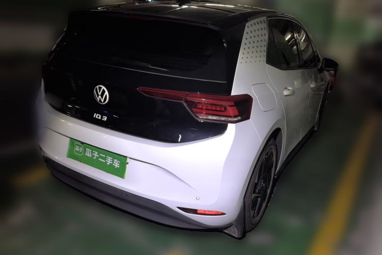 Used Volkswagen ID.3 2022 Active Pure Intelligent Enjoyment Edition Rear Right 45 Deg