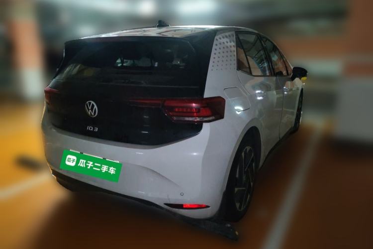 Used Volkswagen ID.3 2022 Active Pure Intelligent Enjoyment Edition Rear Right 45 Deg