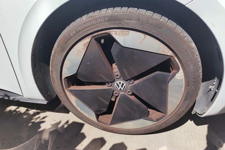 Used Volkswagen ID.3 2022 Pro Smart Edition Right Front Wheel Hub