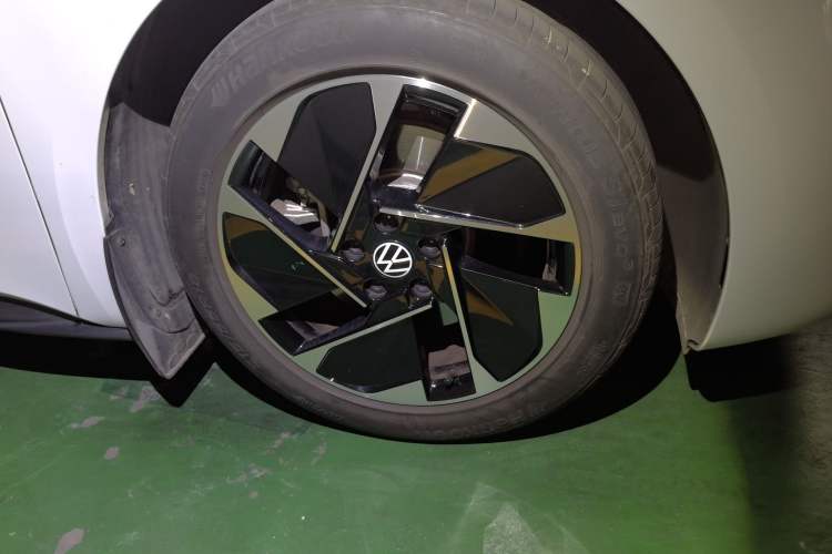Used Volkswagen ID.3 2022 Active Pure Intelligent Enjoyment Edition Right Front Wheel Hub