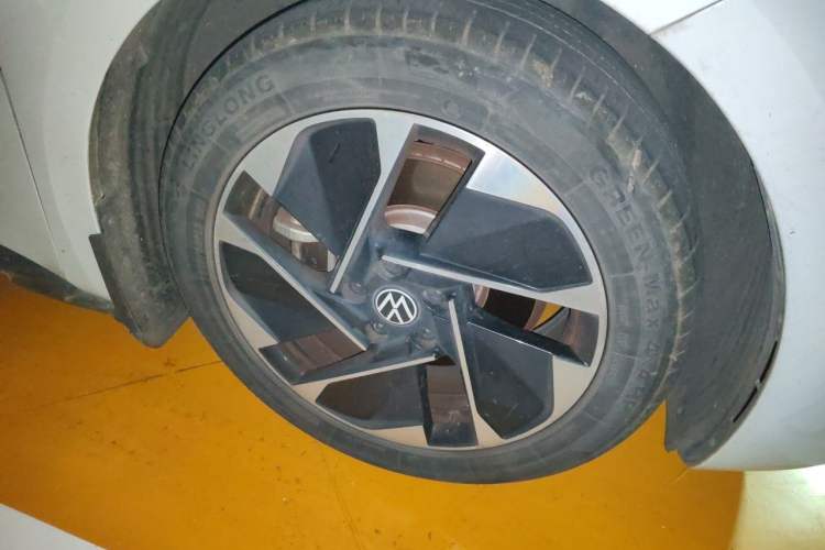 Used Volkswagen ID.3 2022 Active Pure Intelligent Enjoyment Edition Right Front Wheel Hub