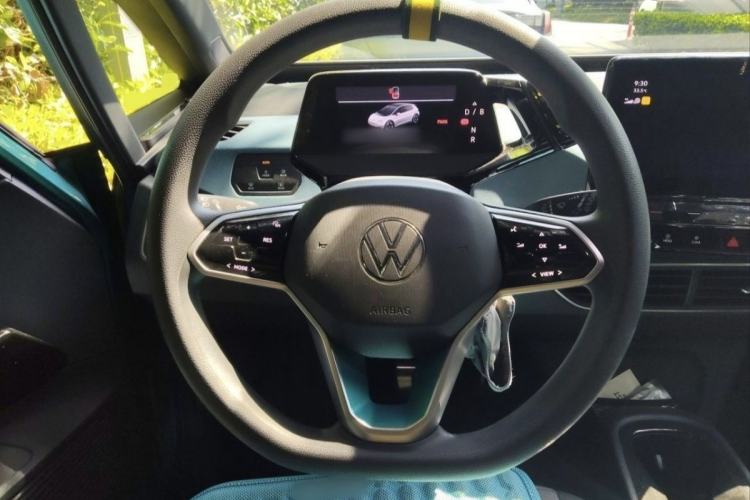 Used Volkswagen ID.3 2022 Active Pure Intelligent Enjoyment Edition Interior 2
