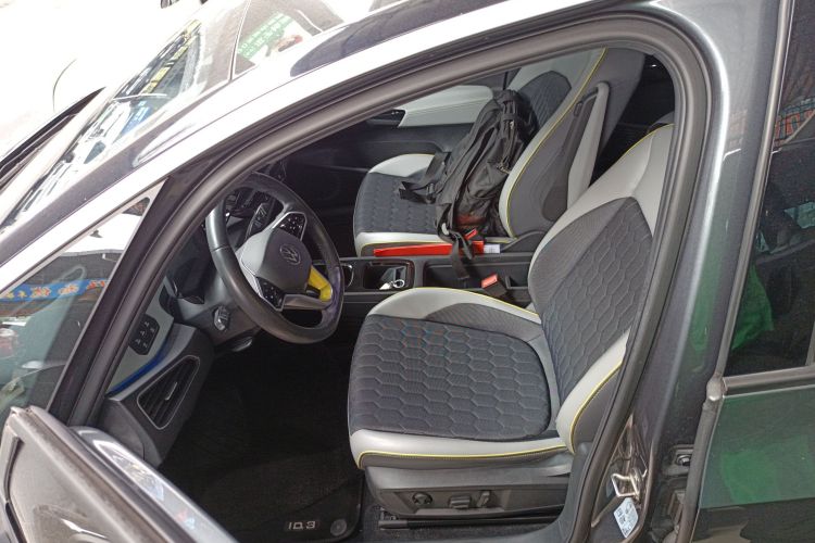 Used Volkswagen ID.3 2022 Pro Smart Edition Left Front Seat