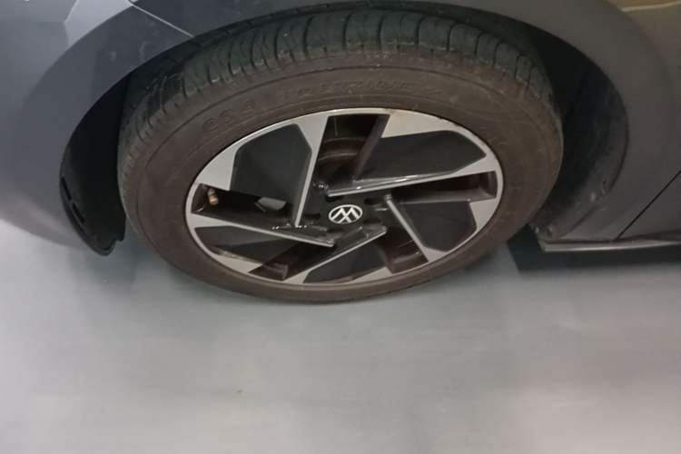 Used Volkswagen ID.3 2022 Active Pure Intelligent Enjoyment Edition Left Front Wheel Hub