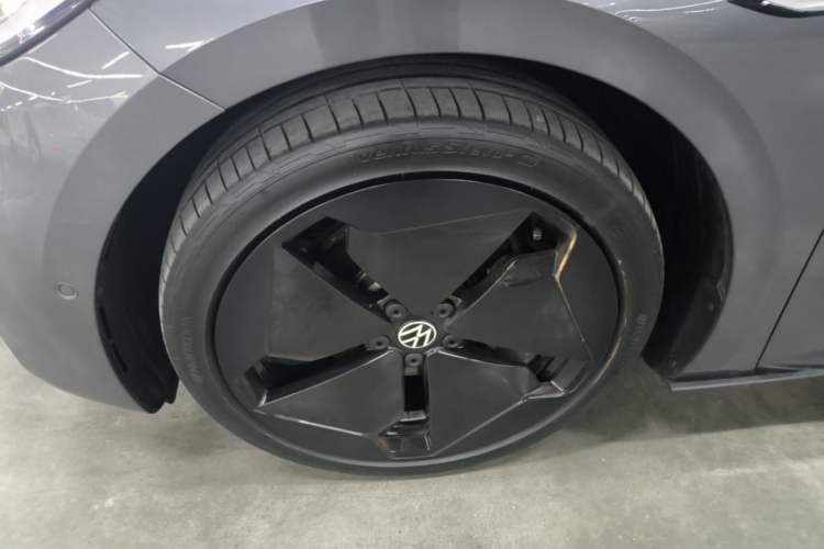 Used Volkswagen ID.3 2022 Pro Smart Edition Left Front Wheel Hub