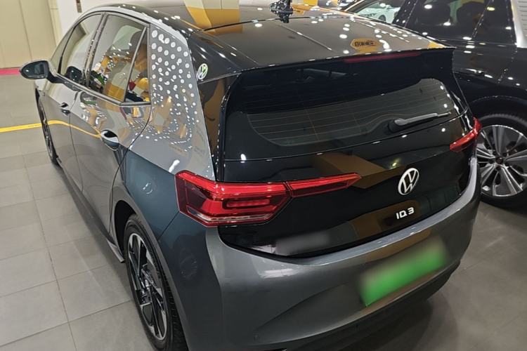 Used Volkswagen ID.3 2022 Active Pure Intelligent Enjoyment Edition Rear Left 45 Deg