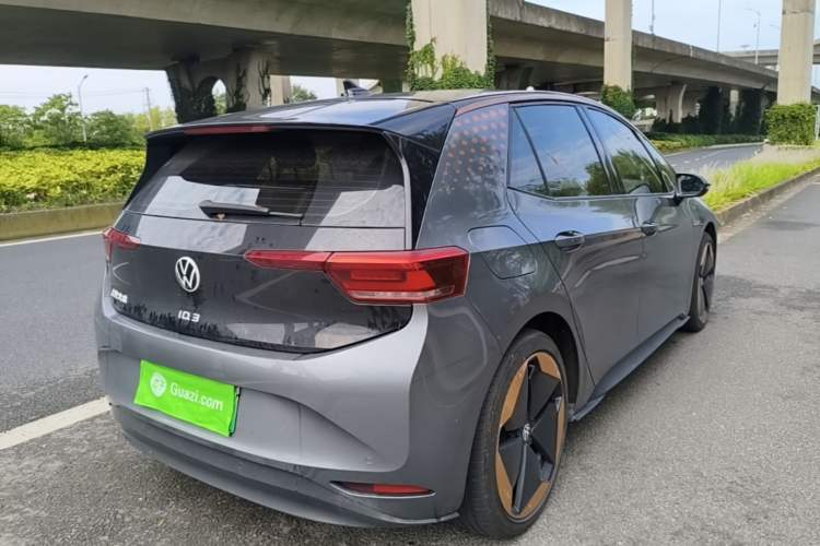 Used Volkswagen ID.3 2022 Pro Smart Edition Rear Right 45 Deg