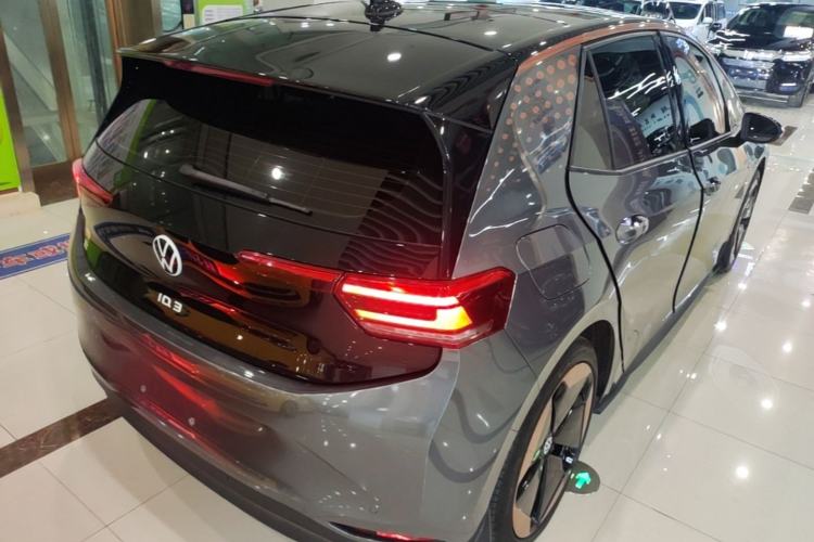 Used Volkswagen ID.3 2022 Pro Smart Edition Rear Right 45 Deg