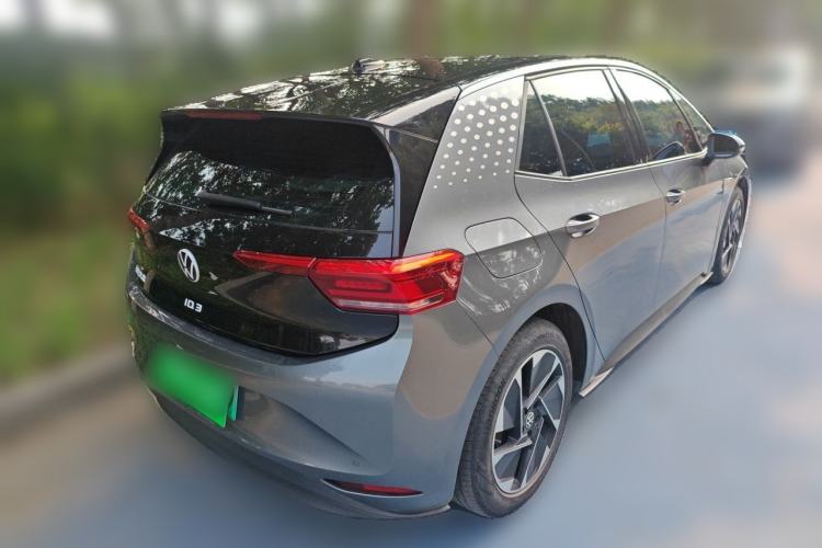 Used Volkswagen ID.3 2022 Active Pure Intelligent Enjoyment Edition Rear Right 45 Deg