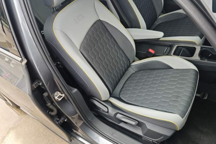 Used Volkswagen ID.3 2022 Pro Smart Edition Right Front Seat