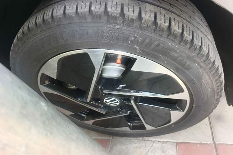 Used Volkswagen ID.3 2022 Active Pure Intelligent Enjoyment Edition Right Front Wheel Hub